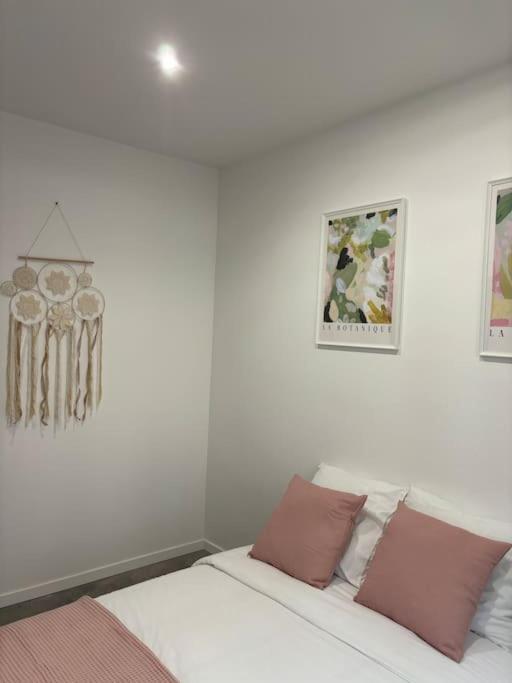 Ferienwohnung L'Olivier - Calme, Chaleureux, Proche Transports Lyon Exterior foto